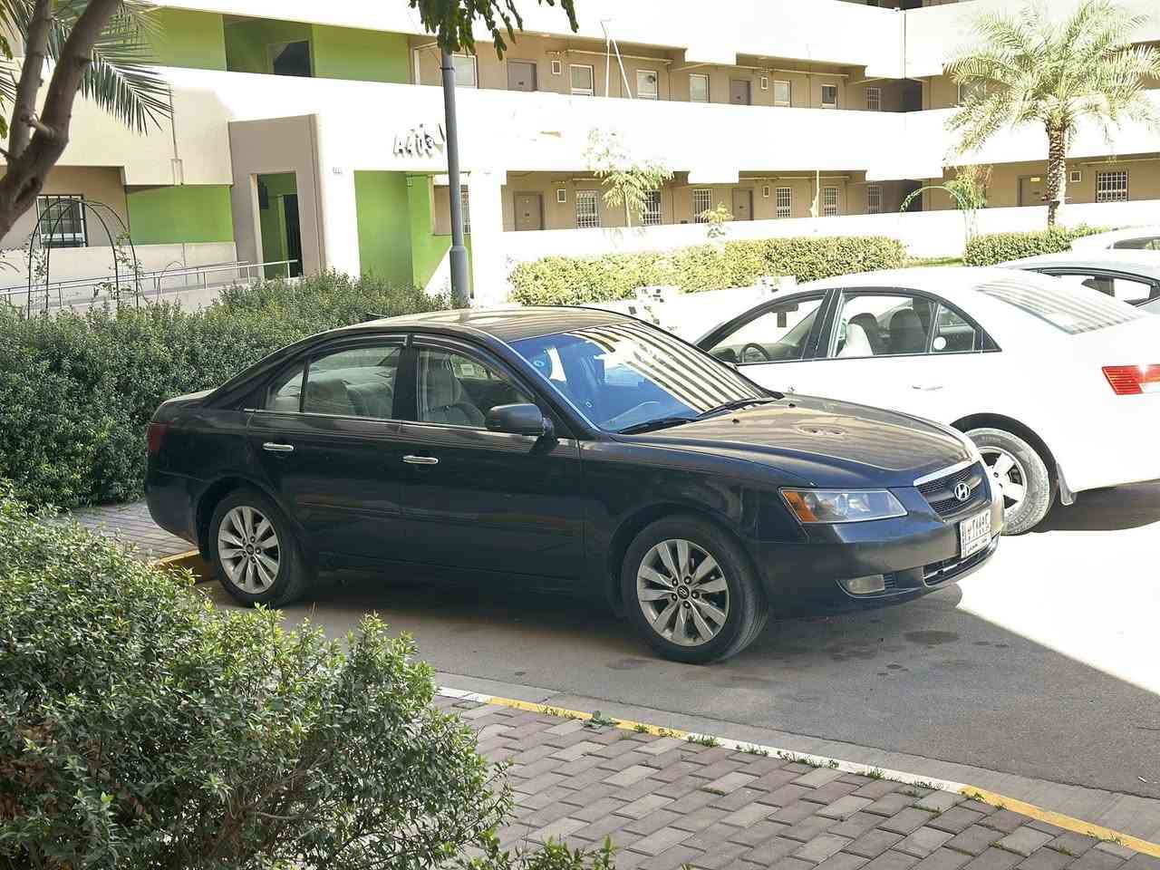 سوناتا أمريكي 2006 محرك 4..2400 ((((((((((((((صبغ عام )))أنطيك تراي إذا مو زيروا مو قبول بيها فتحه ..بيها معجون بس كدواخل نهائي مابيها .. السعر ٨٣……….***********مكانها بغداد بسمائه ورقمها بغداد الماني
