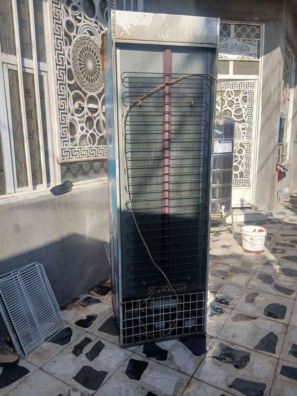 عارضه البيع سعر 350 العنوان بغداد حي نصر قرب المعارض ***********
