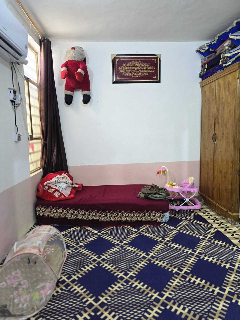 ١٠٠متر تجعيب وبناء بلوك عكاد  فقط المطبخ سقف سندويش يحتوي على غرفه نوم صاله مطبخ صحيات  بدون استقبال سعر 17 مليون. عنوان الدار النجف الأشرف كوفه براكيه مقابل مدرسه الشهيد علي الرماحي عنوان المكتب الكوفة شارع المعمل قرب شارع المطار القديم مجاور صيدليه بلال مقابل صيدليه زحل جوار شارع سيد حبيب 
***********
***********
