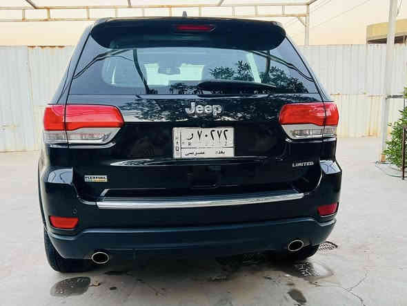 للبيع جيب شيروكي رقم بغداد موديل  2014  … لمتددد… فول مواصفات مكينه 3600 لون اسود ملكي  حادثه بسيط جدا بس حافته البنيد بدون دواخل مكفوله غير البنيد شرط من البارد والشخوط جاهزه من كولشي للاستفسار عل الرقم ***********
