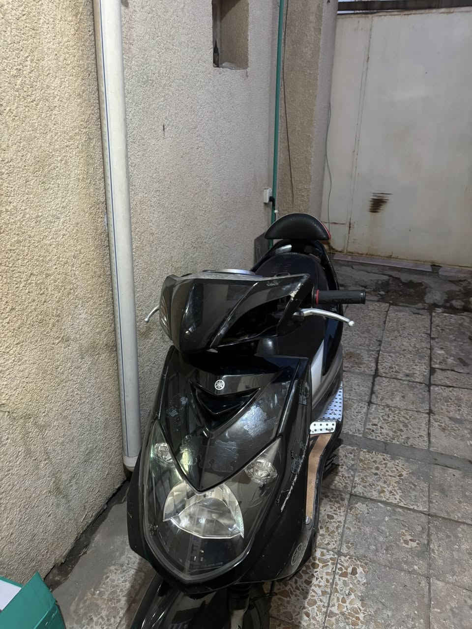 السلام عليكم سكنس فحل للبيع  الدراجه مكفوله كفاله عامه تخبل شلعه ومعدل طيران بلاديه برغي ممفتوح بيها تجي تفحص وجيب وياك فيتر السعر مليون وبيها مجال بسيط  هذا رقمي *********** فيس ممتواجد.!
