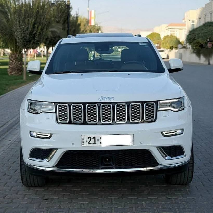 السلام عليكم
جيب كراند شيروكي 
موديل 2021
موصفات Summit
الموصفات خليجية 
صفر شركة هارلم 
محرك 3.6
ماشيه 88 كيلو 
فول موصفات 
بانوراما 
صندوق كهرباء 
كاميرا 360
تدفئة وتبريد مقاعد 
مرايا جانبية كهربائي 
نقطه العمياء 
رادار 
اوتو بارك
وباقي موصفات سومت معروفه 
مكفوله كفاله عام من دعاميه للدعاميه حتئ دعاميات بشرط 
العنوان سليمانية 
***********
