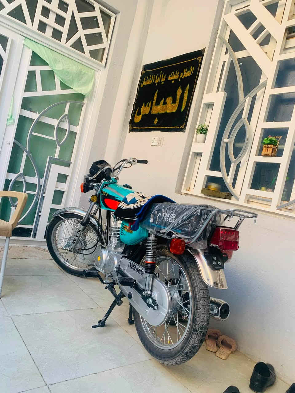 السلام عليكم نامه امتياز شبه شلامجه دراجه جديده كلش صارله ١٠ايام من طالعه من لمعرض دراجه تخبل صالنصه نجمه اصلي بيه مديل ٢٦ اريده ٨٥٠وبيه مجال الي ميعرف بسعارهن لايسولف.***********
