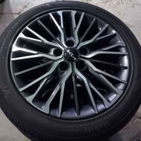 تخم ويل كب هو وتايراته حجم  17 مال فورتي جيتي لاين موديل 23  على وضع ا...