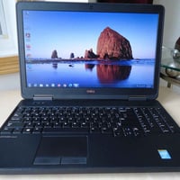 ١٥.٦بوصة • كور i7 جيل رابع • SSD ٢٥٦جيجا