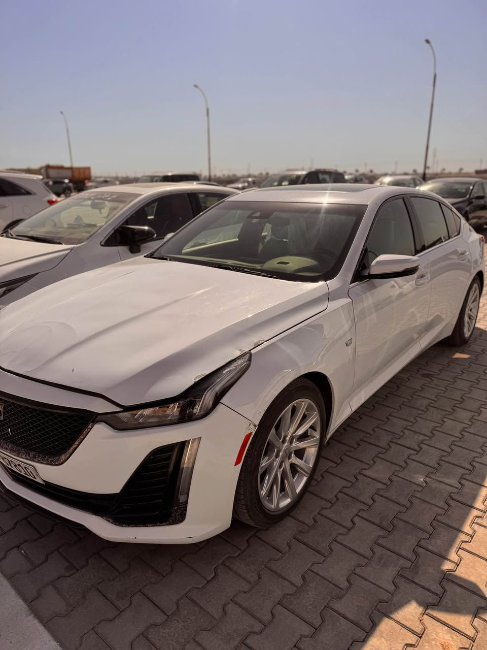 السلام عليكم كاديلاك ct5 
سنه الصنع 2021
وارد امريكي 
بنيد وتقرير 

السياره فول موصفات
بانوراما
رادار 
شحن لاسلكي
تبريد ثلج
ماشيه ٦٥ الف km
السعر المطلوب ١٨٥ ورقه وبيها مجال للشراي
*********** البصرة, العراق
