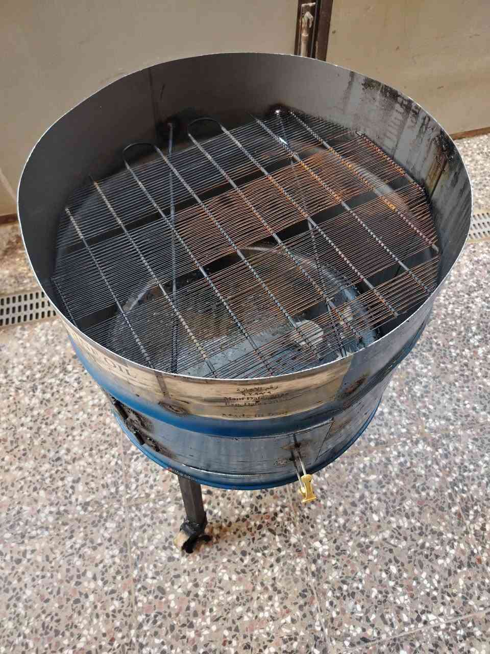 شوايه عمل كلش حلوه تعمل على الفحم او الخشب سعر الكبيره 65 سعر الصغيره 35
حله مركز المدينه يوجد توصيل


**إذا كنت صاحب هذا الإعلان وتريد حذفه لأي سبب، رجاءا أرسل رسالة إلى الدعم الفني**