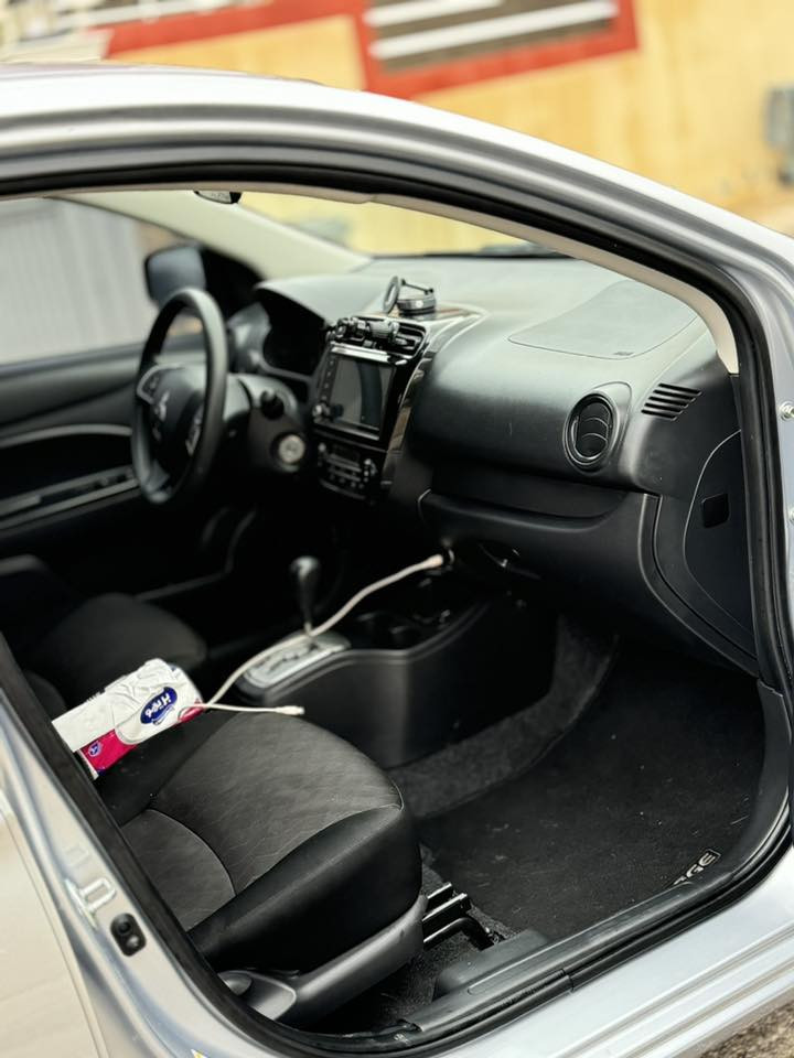 🔹مسيوبيشي ميراج
🔹موديل 2024😍
🔹ماشيه 26الف
🔹كاتي بدون رقم 
🔹دوسه ربع جاملغ خلفي صبغ فقط
🔹مكان اربيل 
***********
