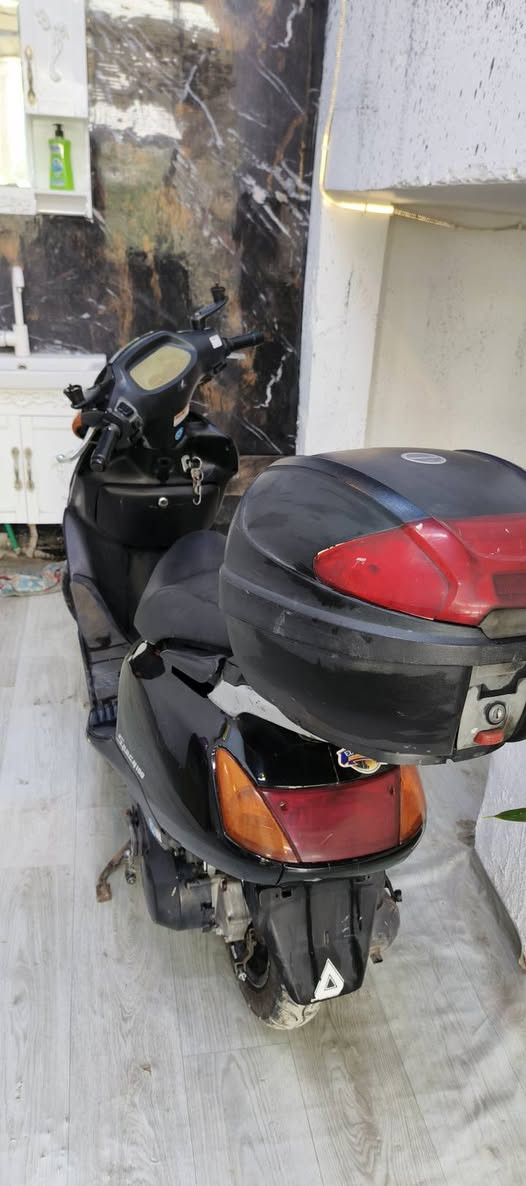 دراجه سبيسي ياباني 100 دراجه نكره سلف شلعه ومعدل اتخبل دراجه بلادي 550 وبيه مجال مكان بل بوبيات يم اسواق برتقاله ‏‪***********‬‏
