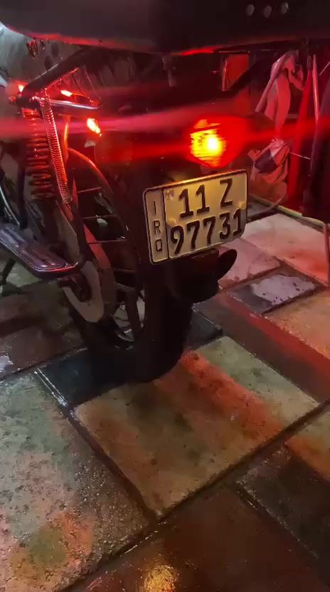 سلام عليكم بوكسر موديل ٢٢البيع دراجه كامله تحويل ثاني يوم تجفيت مره وحده يم شركه انطيك الوصل مال ضمان دراجه سعرها ١٩٠٠قفل الرقم ***********
