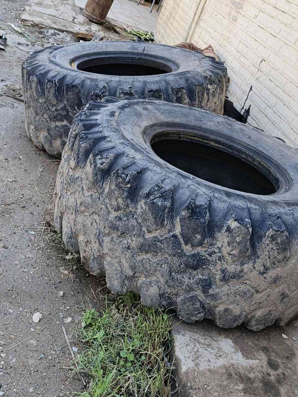 تايرات شفل حجم 20_5_25 ما بيهن غير جكه وحده بسمار وخليتلهه ركعه جنت شادهن جوبلس مناسبات كلش


**إذا كنت صاحب هذا الإعلان وتريد حذفه لأي سبب، رجاءا أرسل رسالة إلى الدعم الفني**