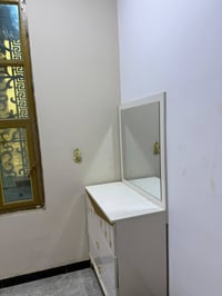 غرفة تركية • ميز تواليت • بصرة