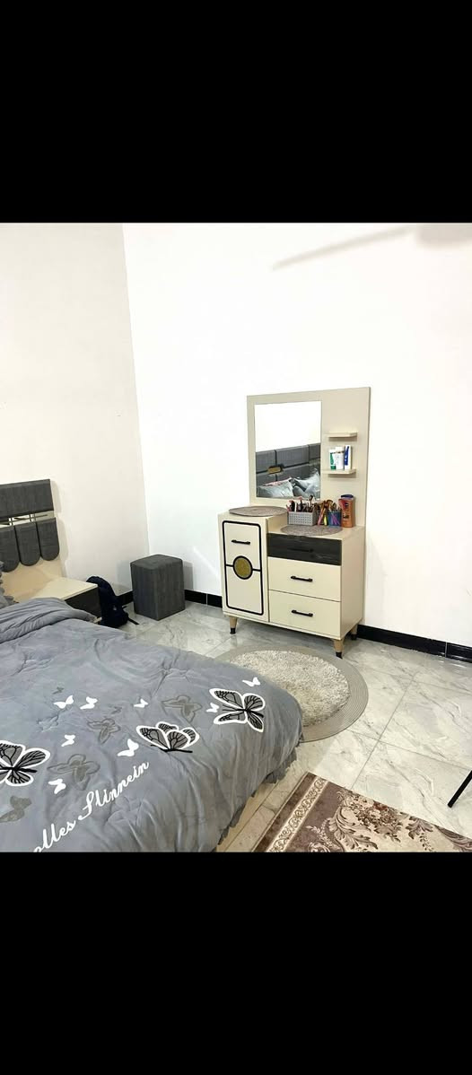 مرحبا للبيع غرفه نوم ستخدام شهر واحد فقط بعده بجيس ممشيول منها مكاني بغداد الدوره  سعر ٨٠٠ قفلل


**إذا كنت صاحب هذا الإعلان وتريد حذفه لأي سبب، رجاءا أرسل رسالة إلى الدعم الفني**