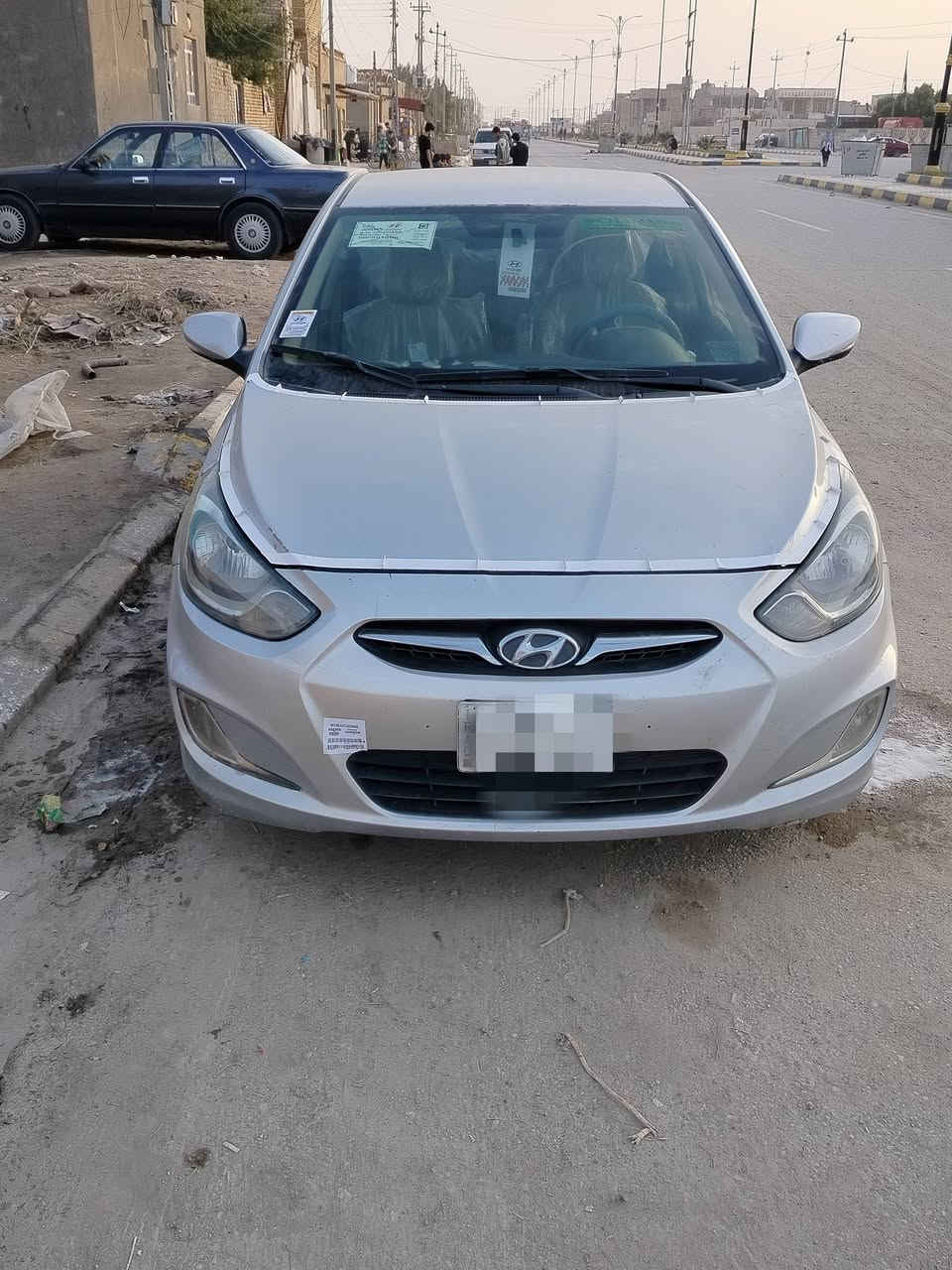 سلام عليكم للبيع اكسنت مديل 2013 وارد خليجي محرك 1600 محرك شرط كير ومكينه بيه رشات صبغ   بدون تبريد تخم تاير جديد باتري جديد حداديه جديده سنويه منتهي سياره جاهزه ما عده التبريد ناصريه سوق شيوخ قرب بانزين خانه سعر 80 وبيه مجال بسيط تصال ‏‪‪0772 301 2542‬‬‏ فقط
