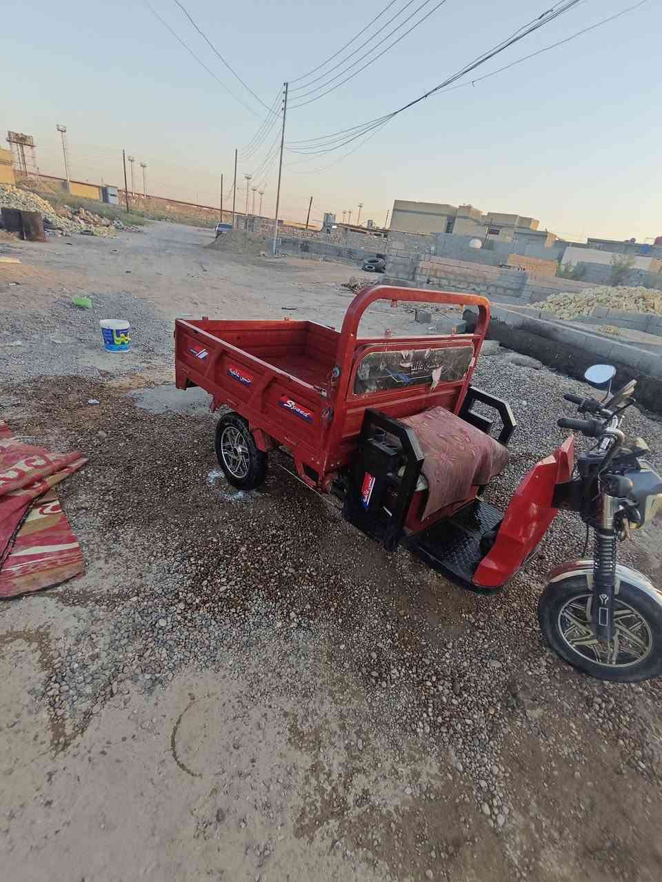 سلام عليكم ورحمة الله وبركاته ستوته شحن للبيع كامله من كلشي ما بيه نقص بطاريته على الفحص وين ما يعجبك تفحص سعر 900 وبيه مجال بسيط تواصل خاص او على رقم ***********او ***********
