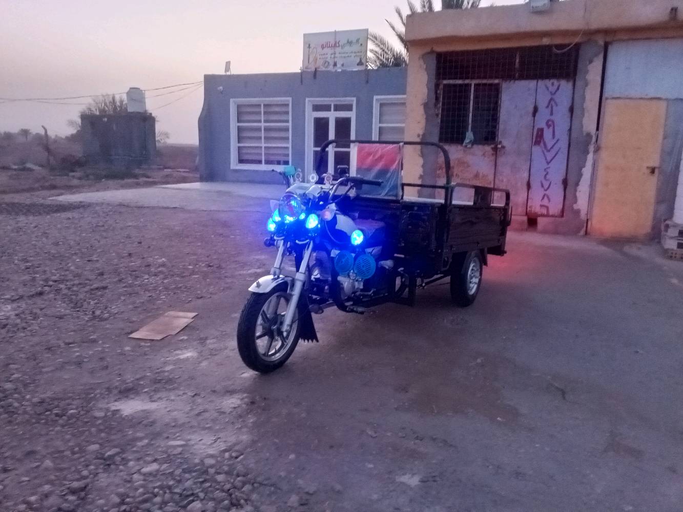 موديل 23
صار شهرين من طالعه 
كفاله عامه 
اوراق اصوليه 
