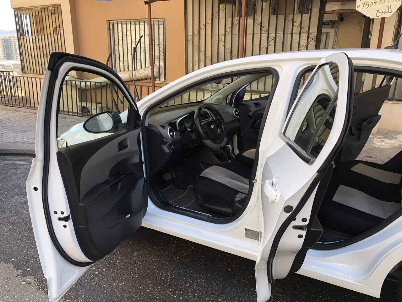 افيو2017 رقم دهوك
بدون صبغ قفل مركزى  تحكم سترن محرك كبير مكانين تعديل بارد شاشة واي فاي بلوتوث كاميرة سنوي جديد  هزة جديد  فحص جديد انا صاحب سعر 90
***********
