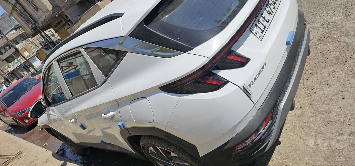 السلام عليكم توسان خليجي  2024 رقم بغداد بيها شخط مثل ماموضح بالصور فقط اما الباقي مكفولة ***********
