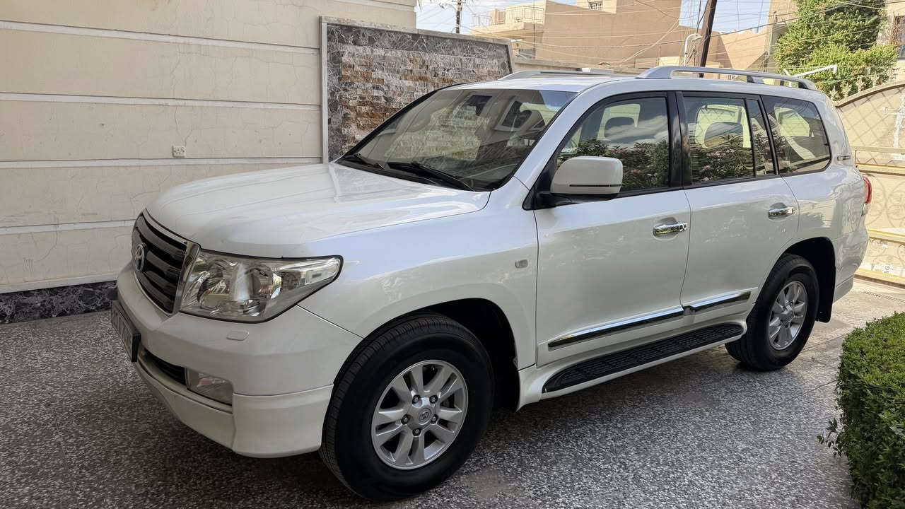 لاندكروز 2011
Gxr -V8 4.7
60th ستينية 
كلشي بلادي بيها 
كفالة عامة 
بغداد 
***********
***********
