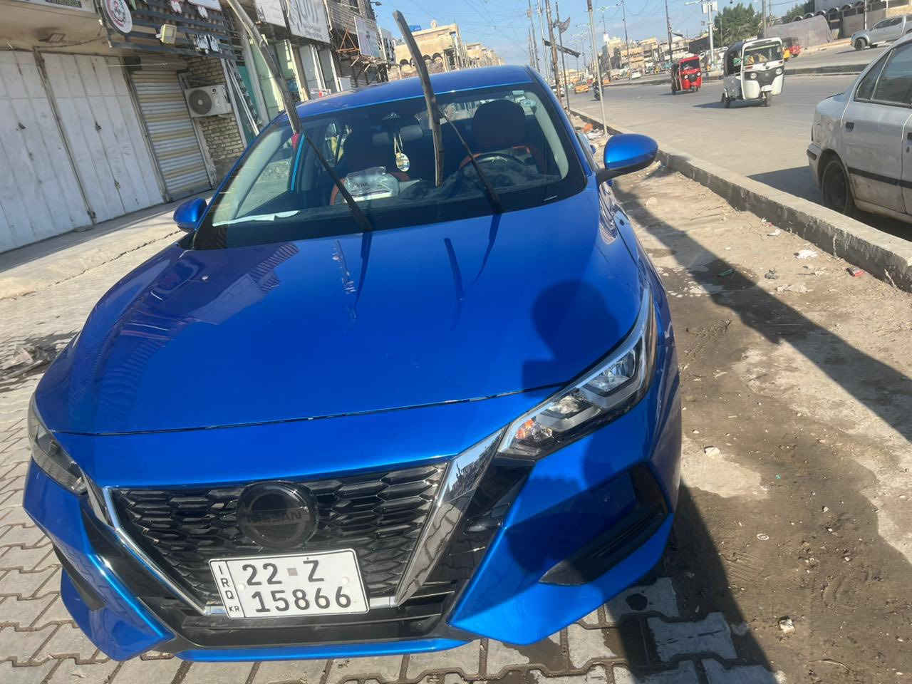 سلام عليكم
نيسان سنترا Nissan Sentra 2023 

وارد امريكي فئة SV

 مواصفات

محرك 2000 

بصمة تشغيل

رادار امامي خلفي جانبي

نظام توقف ذاتي Auto Brake 

حساسات جانبية Blind spot 

ستيرن D_shape

شاشة CarPlay/android Auto

تحكمات ستيرين جهتين 

مثبت سرعة  

نقطة عمياء 

وبعد هواي موصفات بيهه 

السيارة مكفوله من الصبغ حادثه بارد فقط بالجاملغ جهة السايق ورقم الشاصي مرفق مع الصور 

رقم اربيل باسمي تريد وكالة تريد تحويل 

السعر 145 وبيهه مجال 

رقم التليفون ***********
