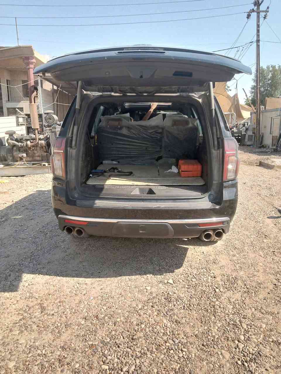 سلام عليكم للبيع تاهو موديل 21ابرميره فول موصفات خليجي كفاله عامه فتحه كشنات مساج 4شاشات دوسات كهرباء فول واحد عله واحد السعر 5وعشره 5شدات و10وبي مجال حك الجيه مكان السياره بغداد ابو غريب ***********
