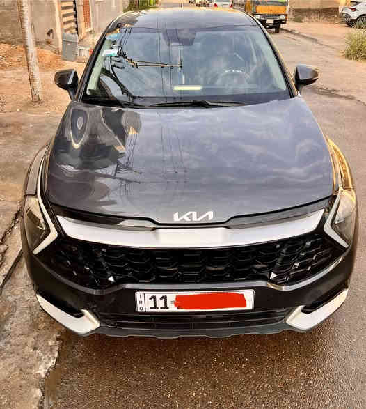 السلام عليكم للبيع سبورتج موديل 2024 رقم بغداد انكليزي بأسمي محرك 2500 بنزين امريكية ضرر حافة البنيد فقط ايرباكات سليمة بصمة ابواب تشغيل عن بعد حساسات كامرة دوارة شاشة متصلة كبيرة كشنات جلد حساسات بالكشنات نظام اوتو هولد نظام منحدرات تدفئة بالكشنات توقف ذاتي سايد بريك بصمة ماشية السيارة 15 الف كيلو السعر 223 ورقة بيهة مجال للاستفسار الاتصال عالرقم ***********
