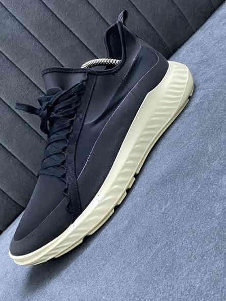 Ecco st1-lite…بالەی ئەوڕۆپی مارکەی ئیکۆ ئۆرجنال ئەسلی قیاس ٤٣..خاوێنی ٩٩/١٠٠ حذاء باله اوروبى ماركه ايكو اورجنال اصلى قياس ٤٣..الضافة ٩٩/١٠٠  هم يلبس ٤٢.٥..و ٤٣.. يوجد توصيل للجميع المحافظات ***********
