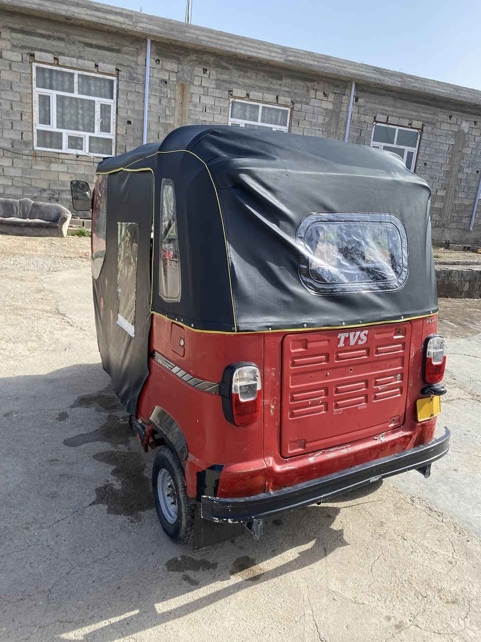 للبيع مستجعل TVSموديل 2017 اوراق2018 كامله  كل نقص ماكو كبل تنزل  الشارع ***********السعر32000 بيها مجال
