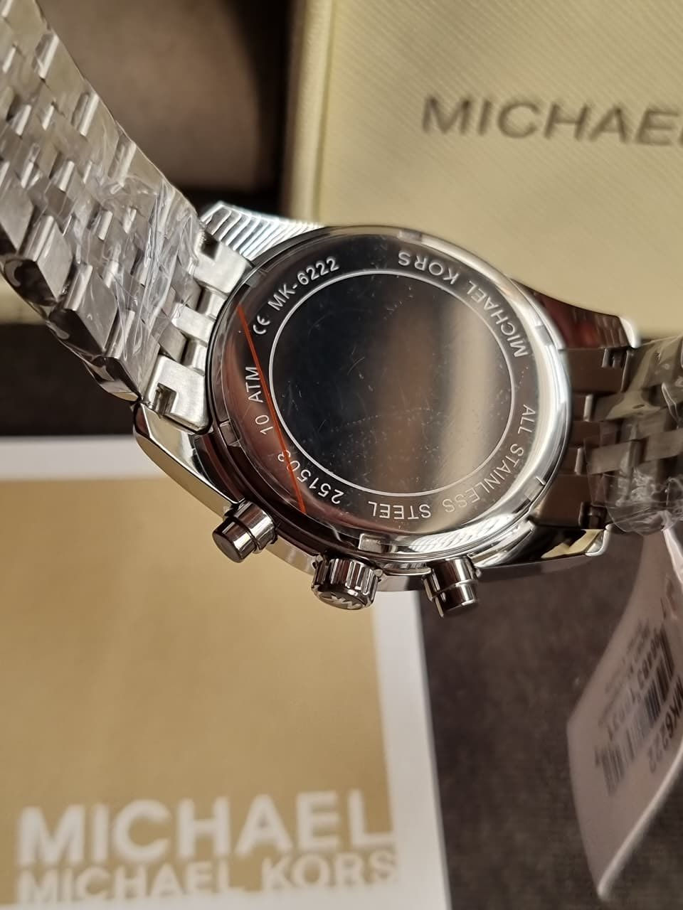 مايكل كورس اورجنال كامل مرفقات 
القطر 38 موديل رولكس 
رقم الكود mk6222


**إذا كنت صاحب هذا الإعلان وتريد حذفه لأي سبب، رجاءا أرسل رسالة إلى الدعم الفني**