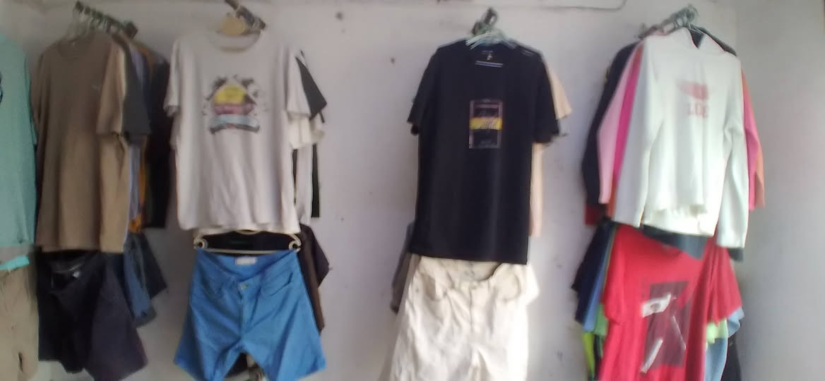 تيشيرت رجالي درجه اوله سعر القطعه 3 آلاف دينار والبرموده كوبوي وقيماش سعر القطعه آلاف دينار  وبجامه رجالي سعر القطعه 2000 دينار عنوان حي صدرين قرب حسينية زهراء


**إذا كنت صاحب هذا الإعلان وتريد حذفه لأي سبب، رجاءا أرسل رسالة إلى الدعم الفني**