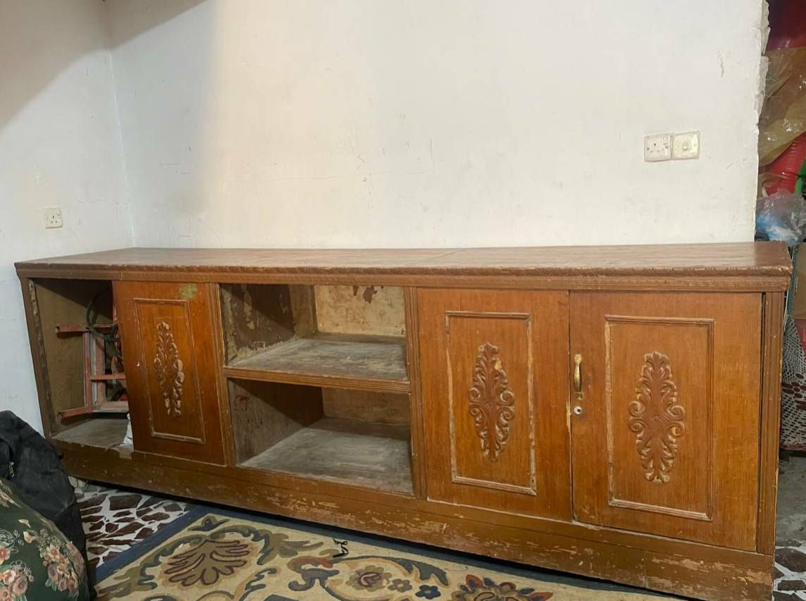 بوفيه خشب قديم وزن ثقيل للبيع ٣امتار


**إذا كنت صاحب هذا الإعلان وتريد حذفه لأي سبب، رجاءا أرسل رسالة إلى الدعم الفني**