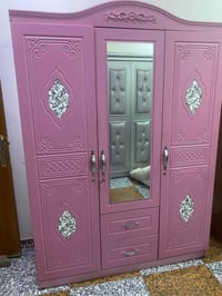 دولاب ٣ بيبان • نظيف استعمال قليل • بصرة حي المهندسين