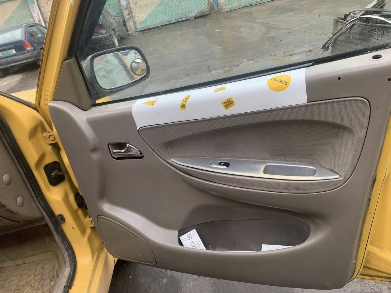 شيري كوين 2011 رقم مصطره شرط التحويل ثاني يوم سياره جاهزه كير ومحرك كولف 08 كابريته جديده سياره جديده بمعنه الكلمه مصبوغه حزام جماله مكفوله ليتات جدد عالي ناصي سكن كلو شغال اشاير قفل مركزي رقم ***********
