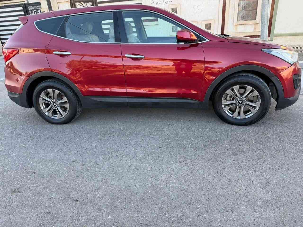 للبيع سنتافي موديل 2016 4 سلندر 5 راكب
السياره نظيفه ماناقصها شي 4 قطع جاهزه للتحويل 
مطلوب 

للتواصل والاستفسار ***********
