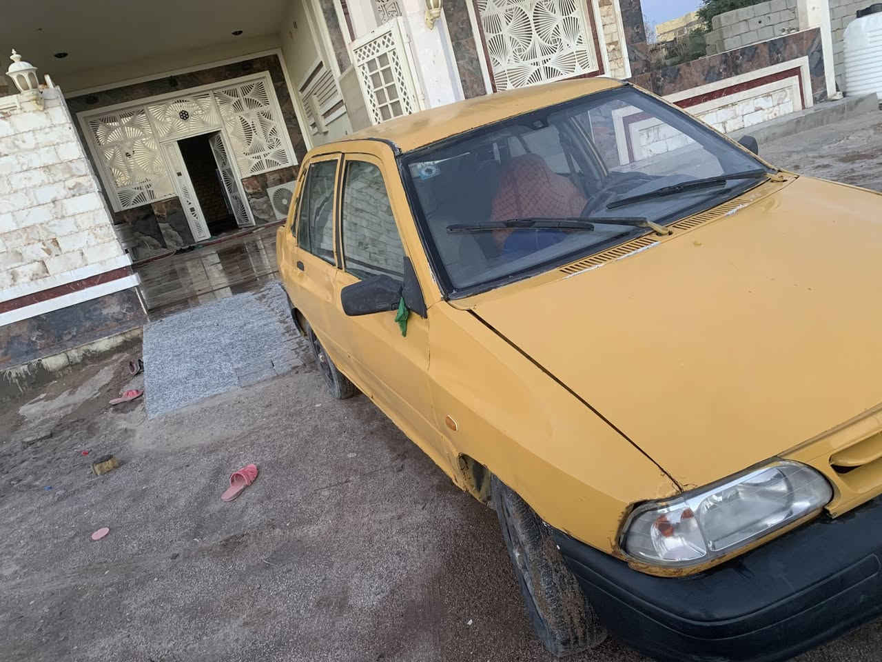 السلام عليكم سياره سايبه موديل 2012سياره مشي ومكينه وكير خير من الله  
كهربائيات شغاله السياره نضيفه شوفت ال عين بيهاا خياسات بسيطه لل تواصل 
واتساب و خط فقط 
ملاحضه اتريد ابيعك كوم حديد اتريد ابيعك سنويه بيهاا كتاب فقدان وقرارقاضي 
السعر 10ومجالل بسيطط جدآ
وذا مراوس بتكتك زينه او ايشي 
‭0786 698 1408
