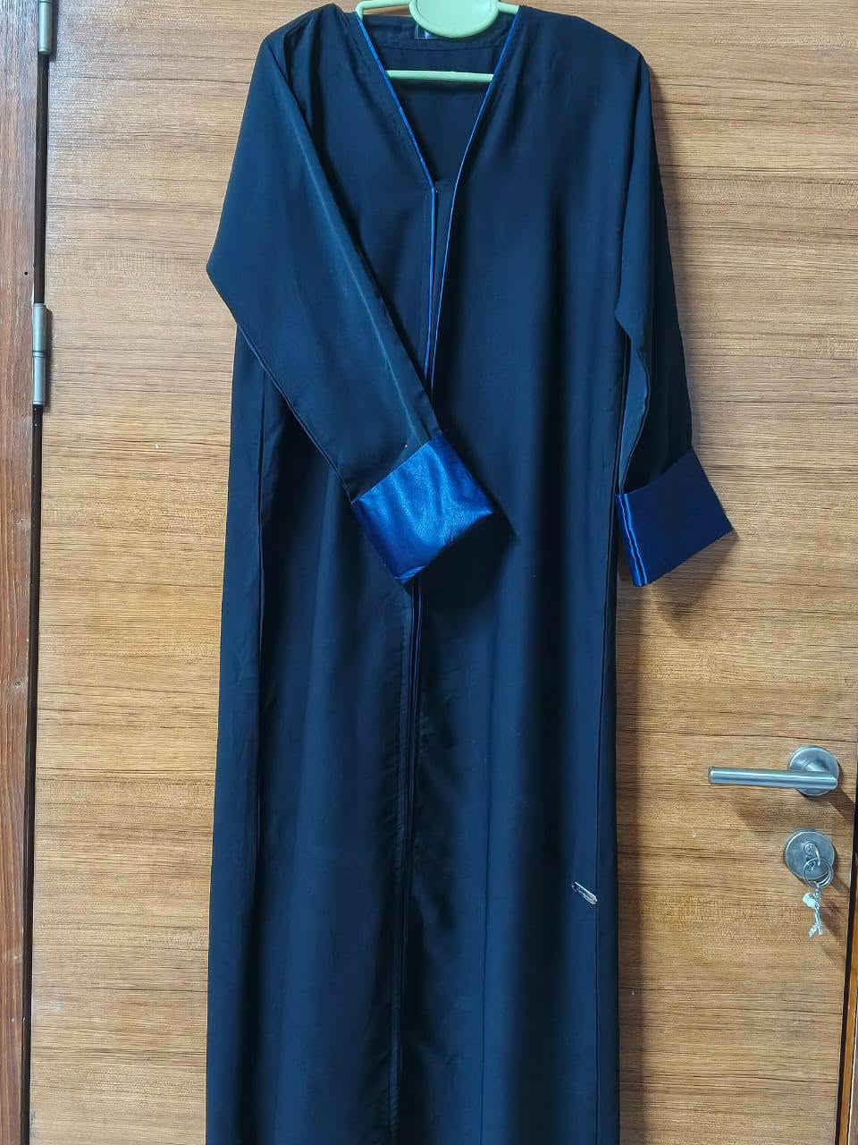 عِنـ.̷̷̸̷̐ـديّ  ذني الصايات القطعه ب10
بس البيها نيلي ب8
توصيل محافظات 5نجف 3


**إذا كنت صاحب هذا الإعلان وتريد حذفه لأي سبب، رجاءا أرسل رسالة إلى الدعم الفني**