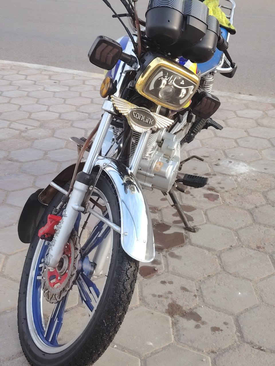 السلام عليكم دراجه سولنك موديل 24 دراجه خير من الله كهربائيات شغاله سلف وهندر نكره أوراق ماكو اكفلك من للسرقه السعر 550 وبيه مجال للشراي رقم *********** واتساب
