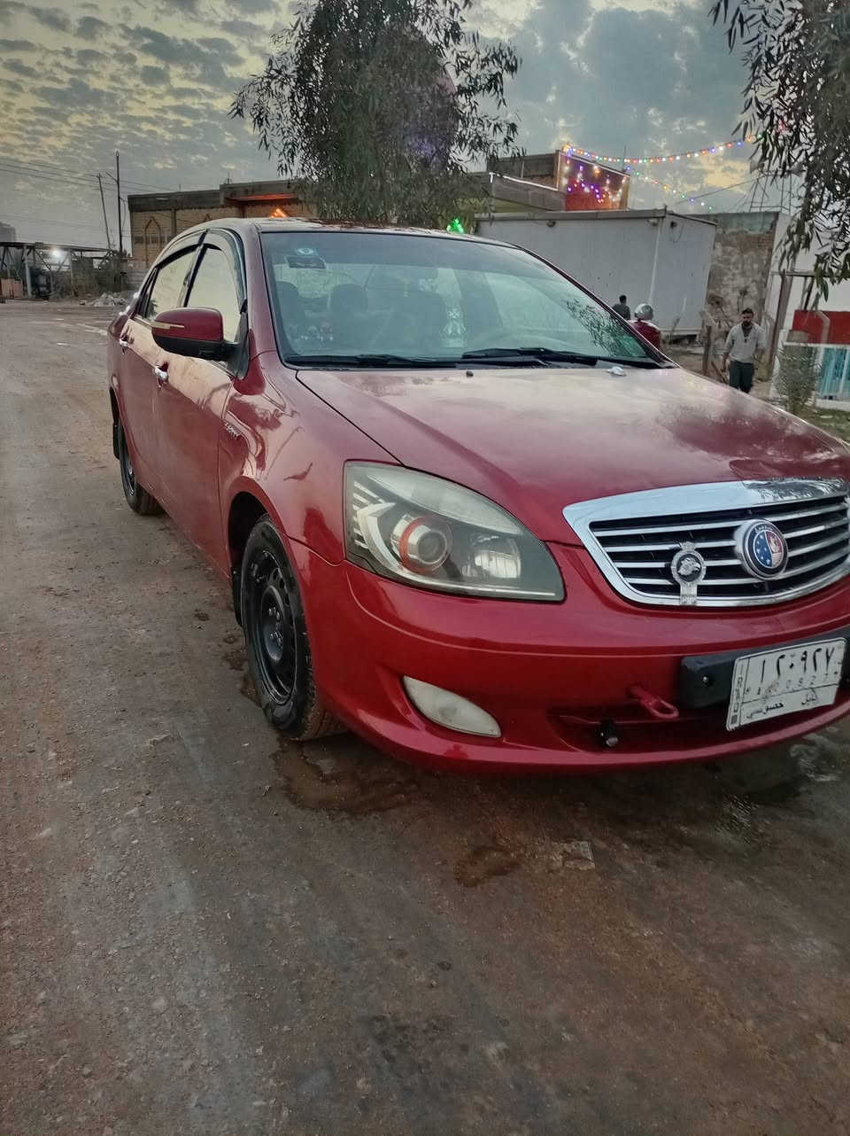 جيلي موبل 11. بابل
مكينه حاويه صار شهر شادينهه كير وحداديه 

ومشط جديد . تخم تاير .وباتري جديد 
43.سعرهه. 
العنوان .الديوانيه .الحمزه الشرقي. 
***********
