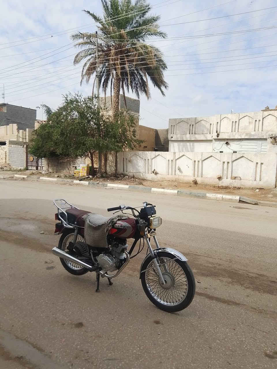 سلام عليكم تايكرمديل 2022ختم سونك باب أول اوراق كامله دراجه جاهزه من كلشي كهربئيات كلها شغاله نضافه شوفت عينك وحله من الصوره كفوله كفاله عامه مال جناي السعر500وبيها مجال ***********مكاني طوريج ***********
