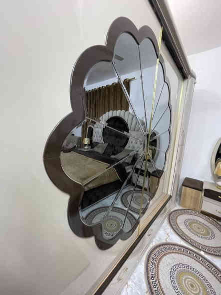 غرفه تركي 8 قطع خشب ثقيل ظهر بلوك الكنتور طوله 3 متر ونص  السعر 850 وبيه مجال مكان بابل ش 60 م ***********
