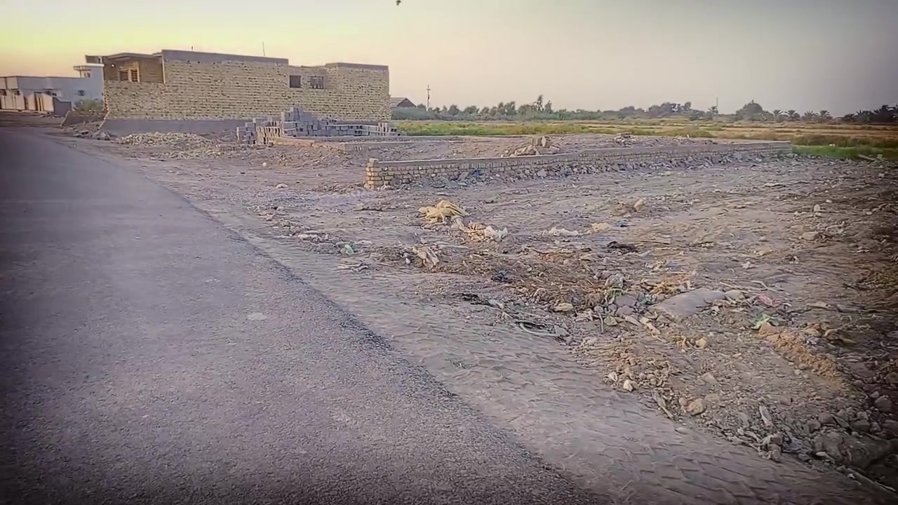 السلام عليكم قطعه زراعي للبيع السميلات وجه عل تبليط مباشر مساحه 200 وجه 10ونزال 20 قرب مضيف شيخ غزوان الخيرالله السعر 11 لتواصل خاص او ***********
