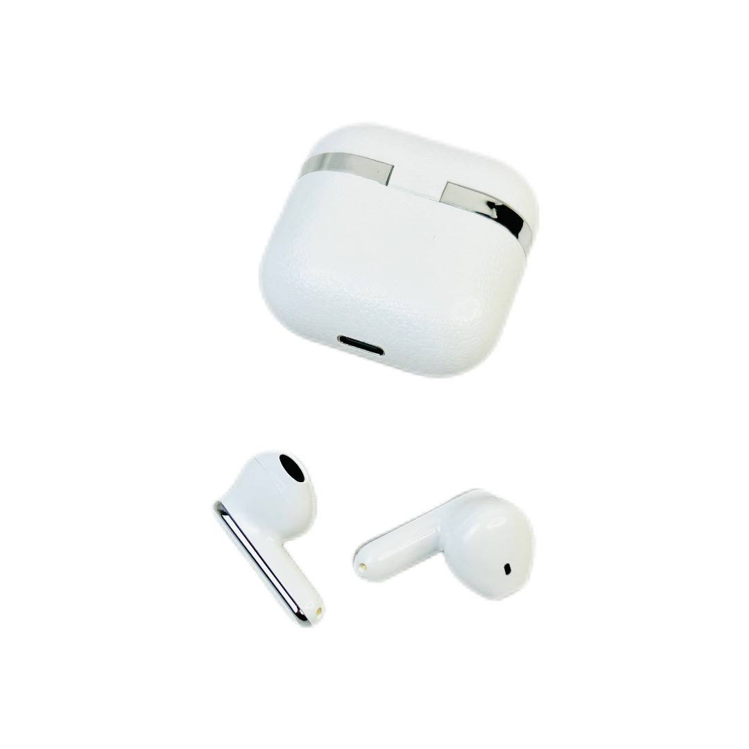 ايربودز بلوتوث موديل : Q52بتقنية تقليل الضوضاء
إجراء المكالمات الهاتفية بجودة صوت عالية

مناسب للتنقلات اليومية وللاستخدام الخارجي

سماعات بلوتوث لاسلكية بتقنية True Wireless Stereo (TWS)

دعم الاتصال مع أنظمة iOS وAndroid وWindows

تقنية بلوتوث إصدار 5.49 لاتصال مستقر وسريع

تحكم باللمس لسهولة التنقل بين الأوامر والمكالمات

دعم الأوامر الصوتية مثل Siri

تقنية تقليل الضوضاء لمكالمات واضحة وعالية الجودة

تصميم قابل للدوران لراحة أكبر عند الارتداء

مسافة اتصال تصل حتى 10 أمتار

محتويات الصندوق :

سماعات Q52 اللاسلكية

علبة شحن ببطارية سعة 180mAh

كابل شحن Type-C

سعة بطارية السماعة: 30mAh

واجهة الشحن: Type-C

تيار الشحن: 5V-1A


**إذا كنت صاحب هذا الإعلان وتريد حذفه لأي سبب، رجاءا أرسل رسالة إلى الدعم الفني**