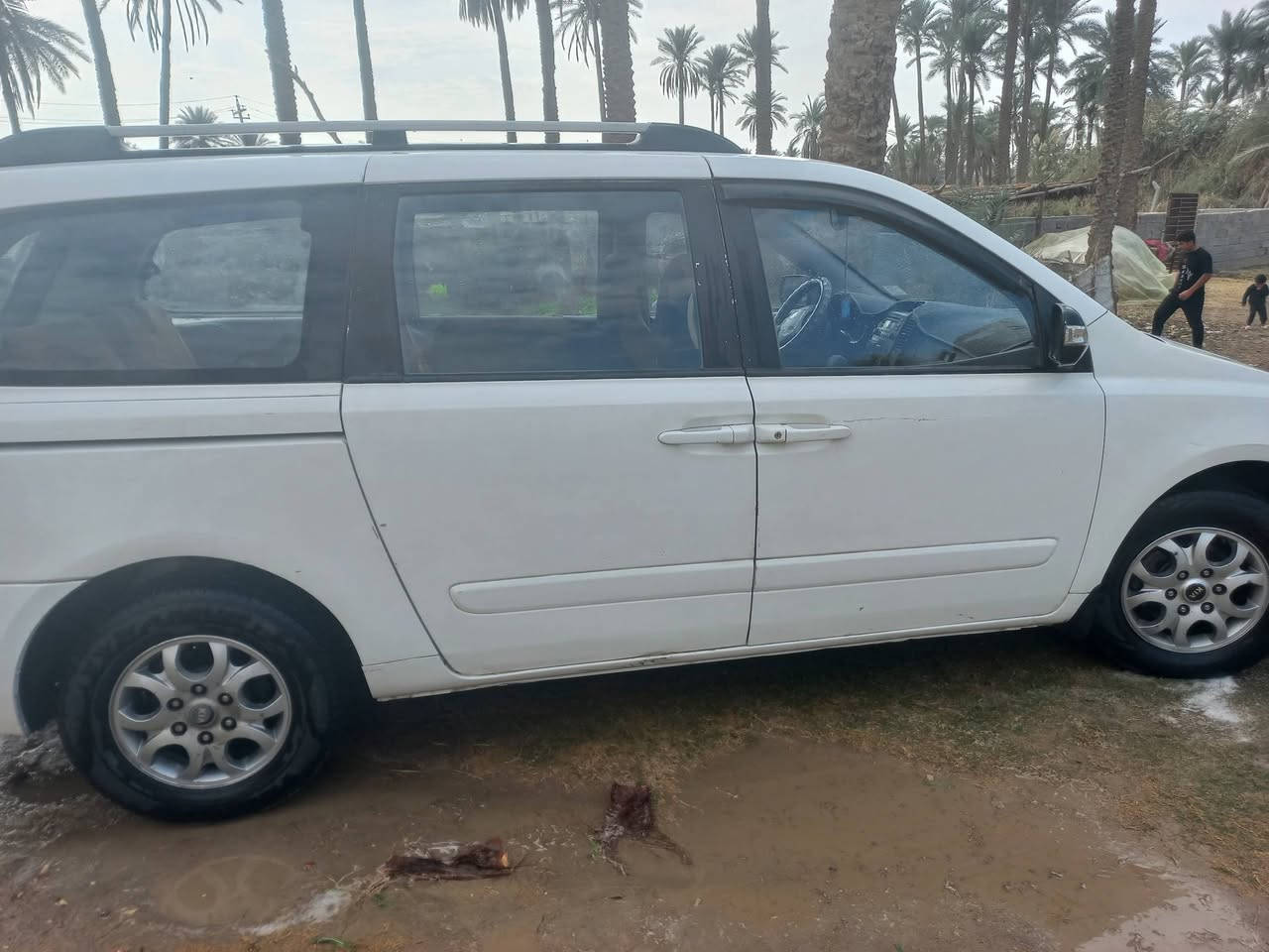 السلام عليكم سيدونا ٢٠٠٨ رقم بغداد باسمي حادثها جاملغ وبنيد وبيهة مكانات صبغ ابيع صبغ حزام مكان السيارة كربلاء طويريج سعرها ١٣٥ وبيهة مجال وبيهة سونار السيارة ***********
