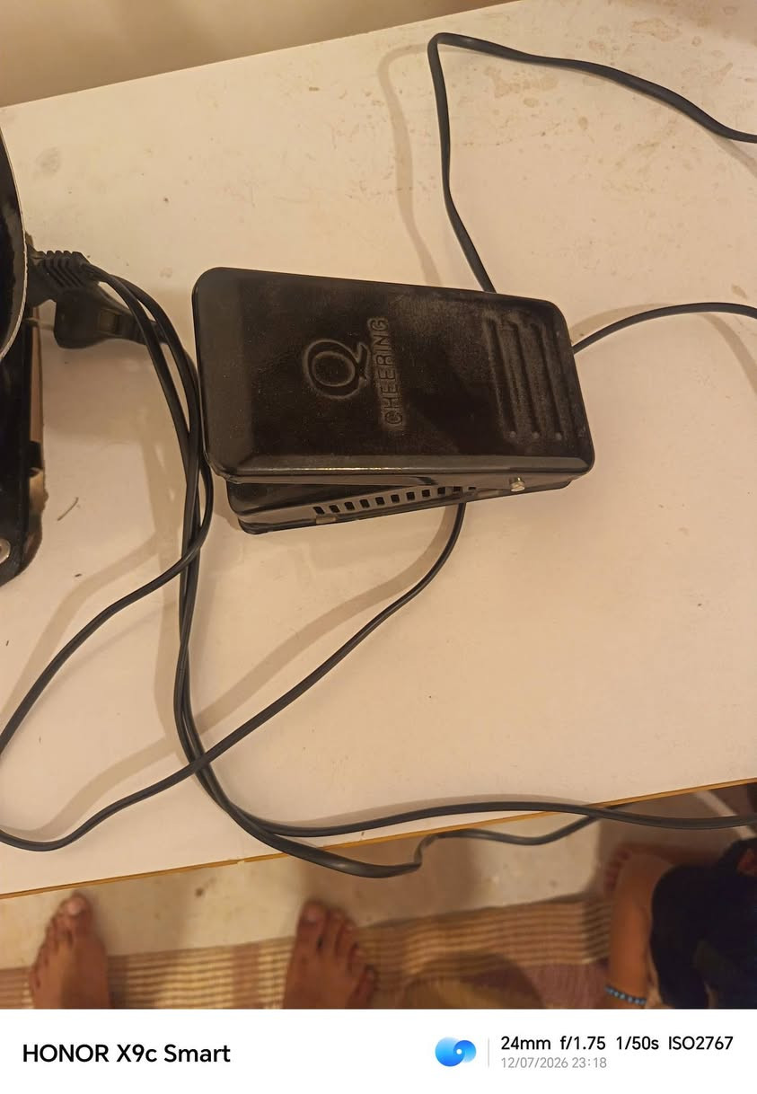 جف مكين نوع فراش لل بيع مكينه مرتبه وحلوه وجديده كلش مستعمل شي قليل   السعر ٨٥ الف مكان نجف الشرف الي يحب يتصل *********** ولي ما عده رصيد يراسلني خاص
