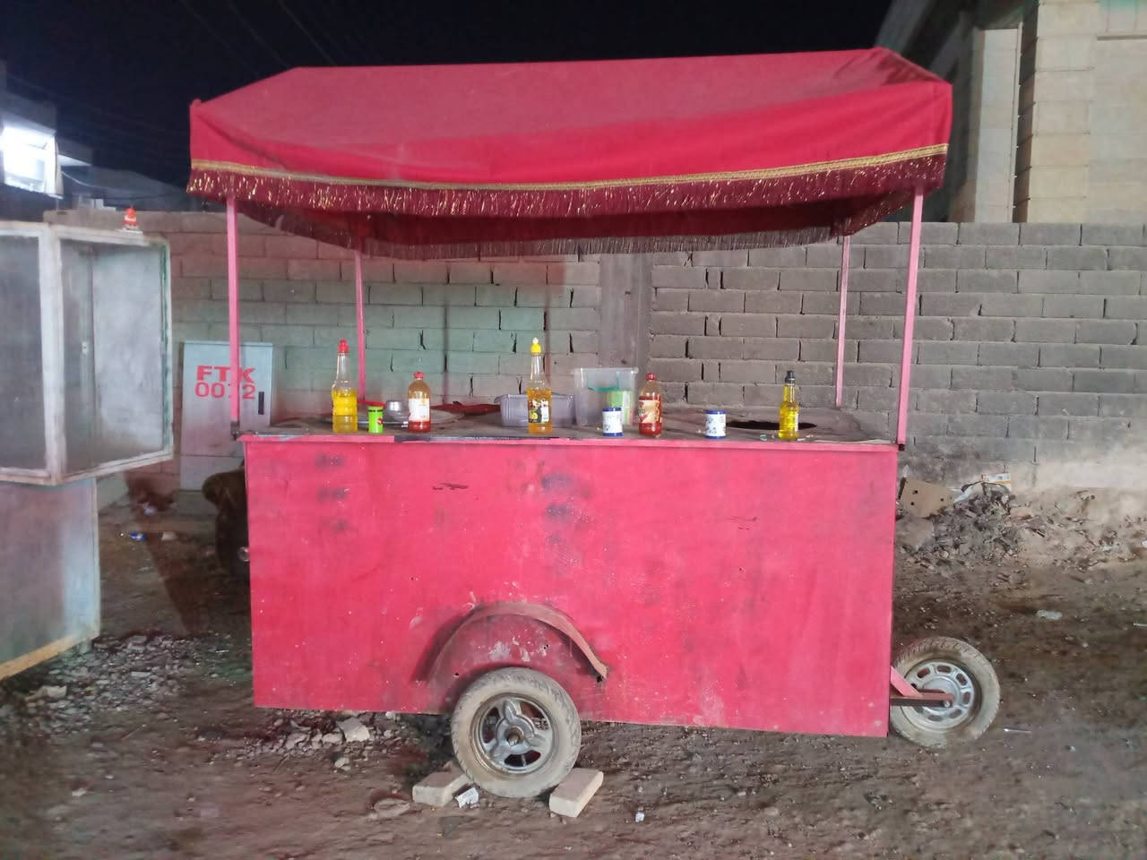 سلام عليكم عندي عريانه لبلبي البيع هذه رقمي ***********
