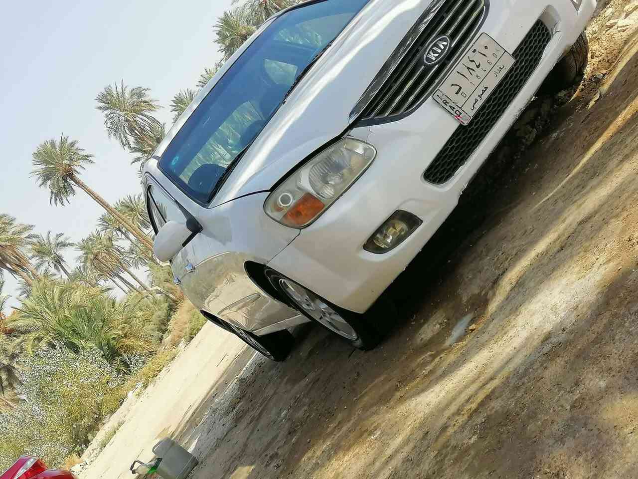 السلام عليكم
  للبيع سياره سيراتو موديل 2009 بغداد انكليزي باسمي سياره فول مواصفات خمسه ويل كب حداديه تخم تاير تبريد ثلج بيها رشات قليله للجماليه  
السعر 88 وبيها مجال قليل  مكاني بابل كفل 
رقم الهاتف ***********
