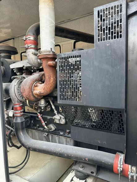 #لبيع_مولدةPerkins150KVA
     
بيركنز (6) سرندر انكليزي بريطاني🇬🇧 اصلي اجبيلي مستعمل استيراد اوربي
سوبر  / اويل كلر / انتر كلر / اجويتر   
  
 توليد استانفورد انكليزي🇬🇧 المنشأ نحاس 100‎%‎ 
السعة(150kva) & (400A) امبير صافي (3) فيز

ساعات عمل(3000) ساعة فقط
اصراف الكاز (12) لتر لساعة الواحدة  
نضافة 90%
كاتم 100%‎ مع اكزوز كاتم اجبيلي سوبر سايلند 

 لوحة التشغيل DSE شاشة ديجيتال تشغيل واطفاء ذاتي اوتوماتيك  بنظام سستم حماية المحرك بلكامل

 
       ضمان لمدة سنة كاملة بالمحرك وراس التوليد استندر   
            كفالة عامة بمحرك بدون بخار وصرف ودخان 
      شرط الضمان والفحص والحمل الموقعي لمدة (3) ايام 
 
   💲السعر تواصل على بريد الصفحة او اتصال على رقم 💲
              يوجد توصيل لكافة المحافضات العراقية  

              مع كافة الخدمات مجانا مقدمة عندة الشراء
                    زيت_ تخم فلاتر [ زيت .كاز .هواء ]
                      وتنصيب داخل كوردستان فقط

                     تتوفر  لدا شركة باور لتجارة العامة
                    لكافة المولدات الجديدة والمستعملة 
               صيانة عامة - قطع غيار عامة - زيوت وفلاتر
         عقود صيانة وادامة دورية - تنصيب وتشغيل مواقع 

للأستفسار اكثر على بريد الصفحة او اتصال على ارقام التالية 

*********** ☎️ مدير شركة باور مهندس ياسر 
واتساب

او زورنا في موقعنا………………
🌐 اربيل _ شارع 100 الصناعة الجنوبية المولدات مقابل بوابة معارض السيارات 
الفرع الثاني اربيل شارع 120 منطقة فرمان باران شارع الكورنيش
