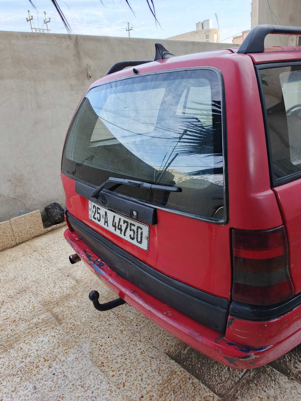 يالله سلام عليكم
استرى استيشن موديل 95
رقم كركوك
 حجم18المرغوب
 كير توماتيك 
  تبريد
 السيارة مثل ماواضح بالصوره
 بيها خيسان دوائر 
وبيها ضربه باب الخلفي والجاملغ 
شرط التحويل فقط بدون وكاله
السعر 40$وبيها مجال بسيط 
*********** واتس
مكان السيارة موصل الايسر
