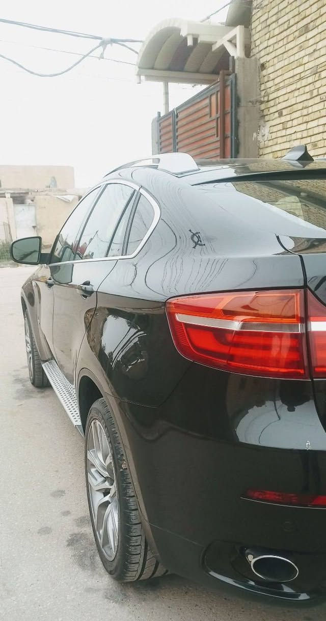 BMW X6_2013 XDRIVE 35i
وكالة العروش، رقم شمالي، فول مواصفات ع الاخر ..
محرك 6 سلندر 3000 توين تيربو، N55
نظام iDrive مع شاشة عرض ونظام ملاحة (Navigation).
داتا شو، ابواب شفط، 
مقاعد جلد حضن تدفئة تبريد، تحكم ذاكرة، فتحة بالسقف، اطارات حجم 20 تو سايز ..
تبريد اوتوماتيكي منفصل قطعتين، الصوت نظام صوتي عالي الجودة (HiFi)
حساسات امامية خلفية، كاميرات عدد 5 
نظام التحكم في نزول المنحدرات (HDC).
مكاني ناصرية
السعر 192
للتواصل:
 ***********
