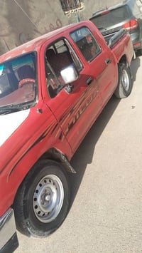 هايلوكس • ٢٠٠٥ • بغداد